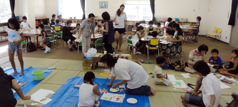 横須賀市立児童図書館で ペーパーわんこ作りワークショップと絵本読み聞かせ会を開催しました 11年 新着情報 絵本作家いしかわこうじ